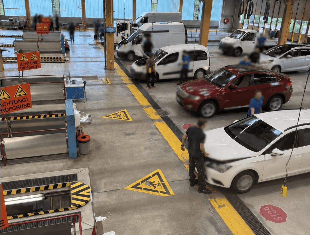 STVA Zürich: автомобілі на технічній перевірці MFK