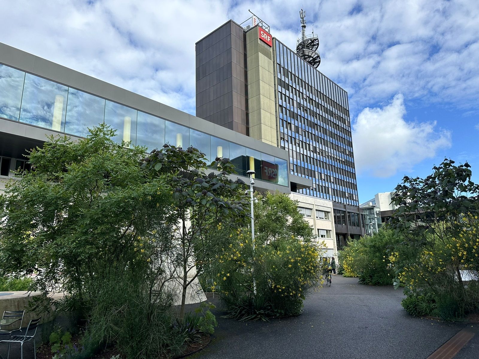 SRF-Komplex in Zürich mit dem Redaktionsturm